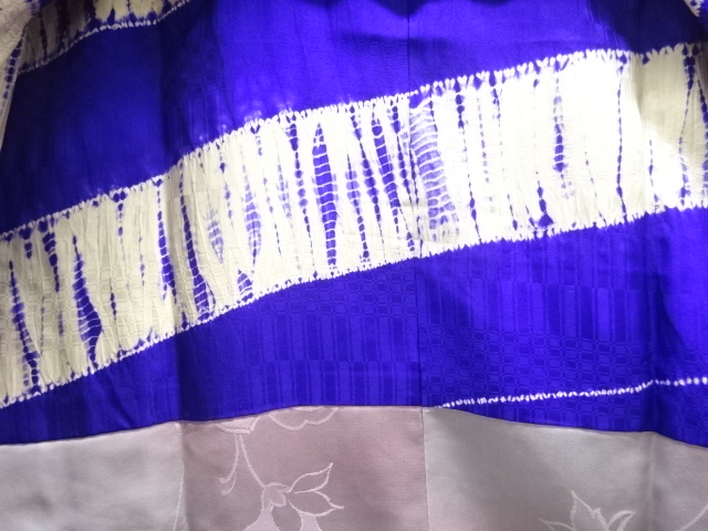  草花模様織り出し道行コート